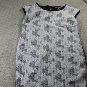 A Pea in the Pod Size Small Chevron Patterned Knee-Length Dress